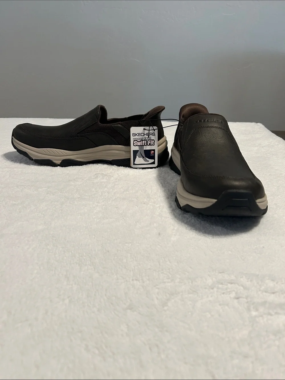 Skechers Men’s hands free swift fit Izaiah slip on Sneakers loafers SZ 11